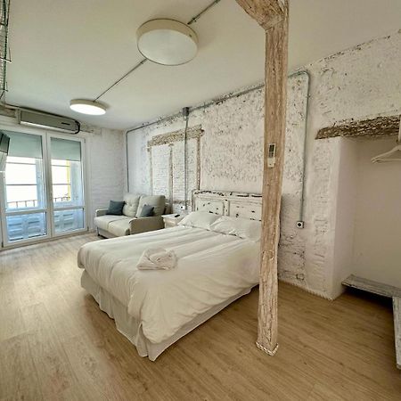 Apartamentos Carolina By Gaiarooms 레온 외부 사진